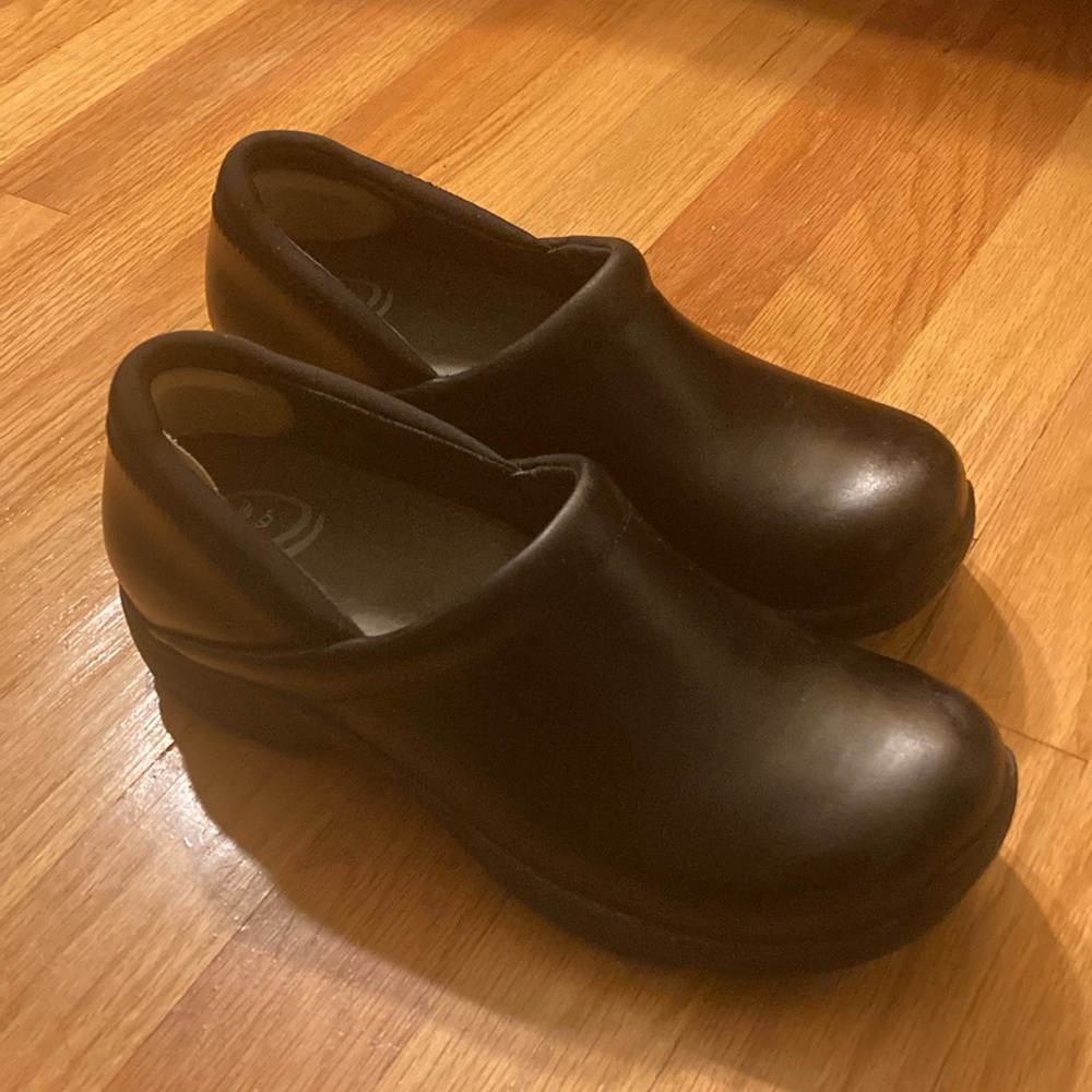 Dansko black professional shoes-38